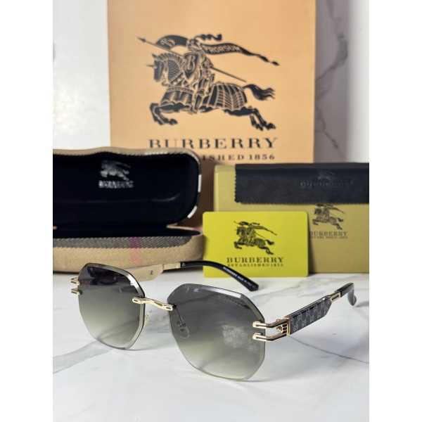 Lentes BURBERRY — Ref. LF-L223-0019 con el packaging mostrado en la fotografía