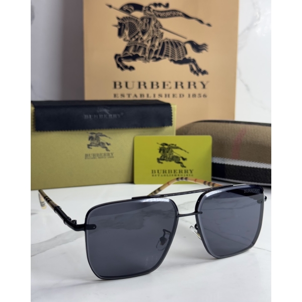 Lentes BURBERRY — Ref. LF-L223-0032 con el packaging mostrado en la fotografía