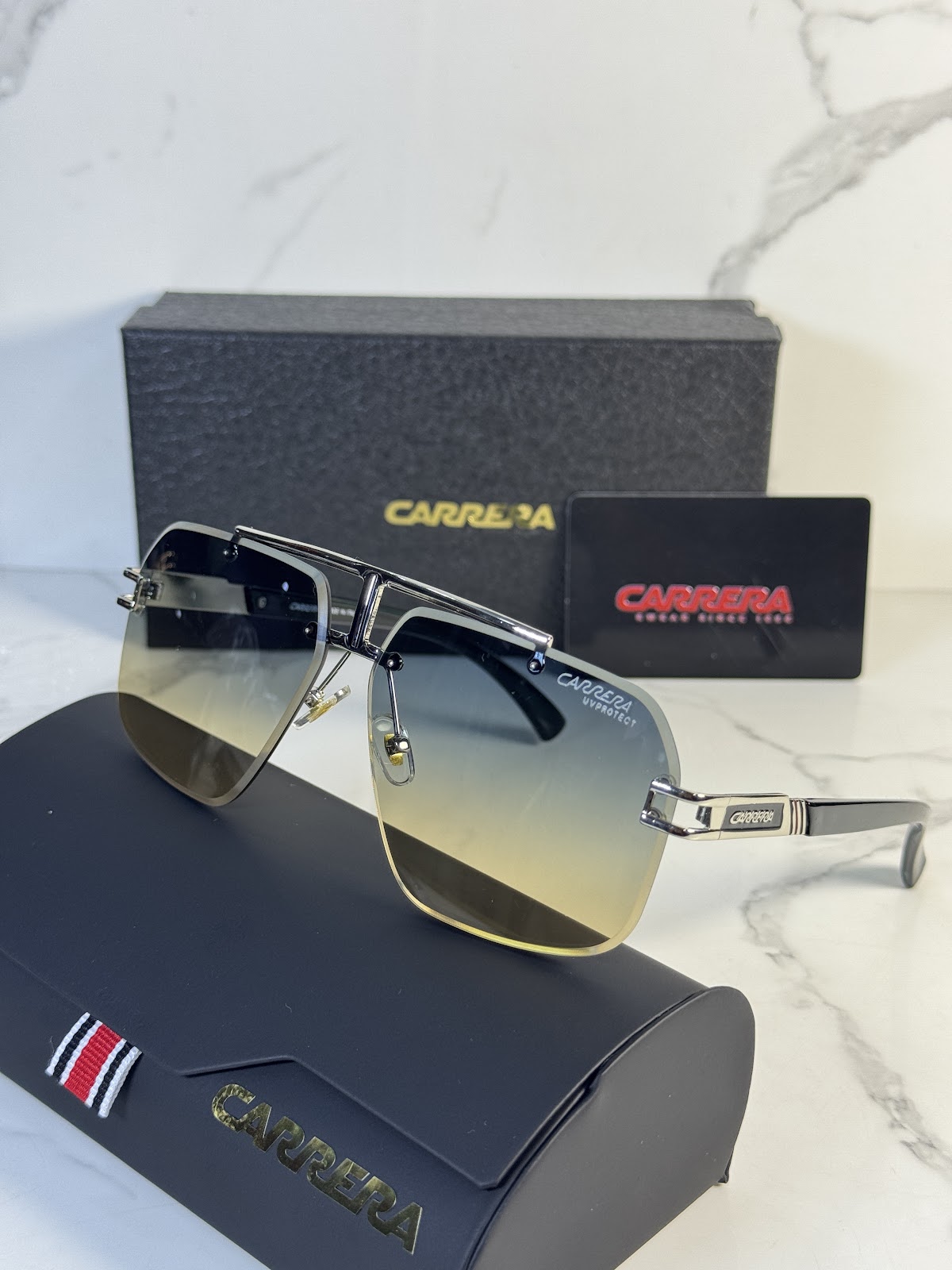 Lentes CARRERA — Ref. LF-L232-0002 con el packaging mostrado en la fotografía