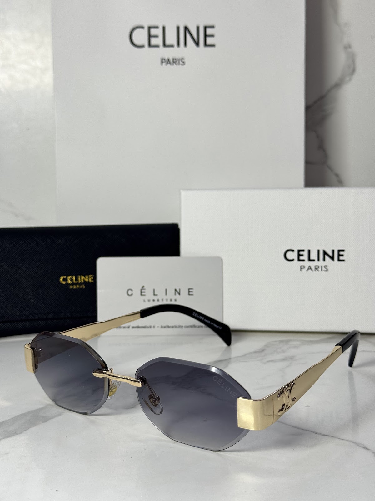 Lentes CELINE — Ref. LF-L222-0013 con el packaging mostrado en la fotografía