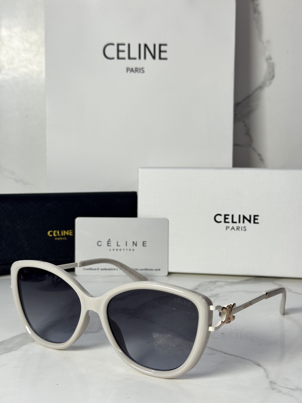 Lentes CELINE — Ref. LF-L222-0021 con el packaging mostrado en la fotografía
