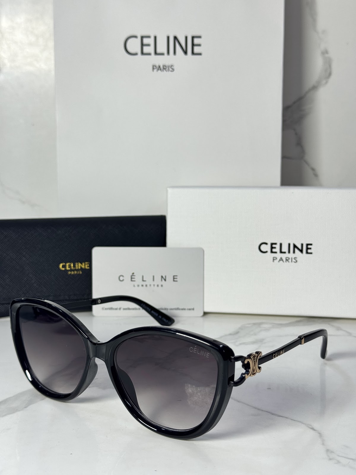 Lentes CELINE — Ref. LF-L222-0022 con el packaging mostrado en la fotografía