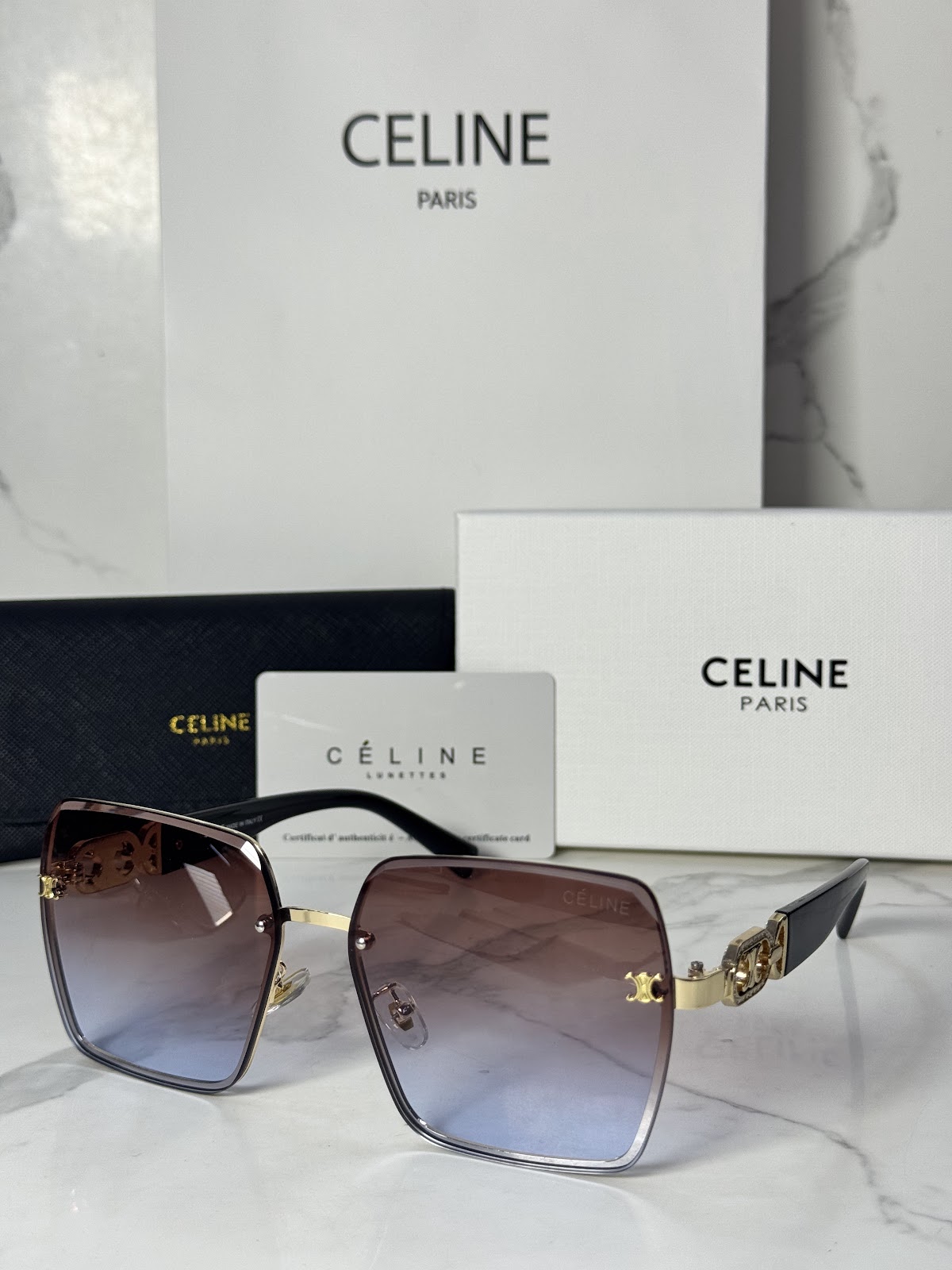 Lentes CELINE — Ref. LF-L222-0042 con el packaging mostrado en la fotografía