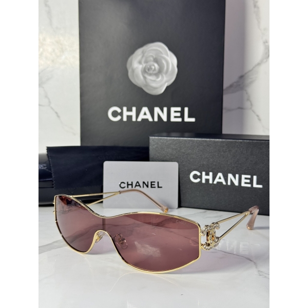 Lentes CHANEL — Ref. LF-L224-0021 con el packaging mostrado en la fotografía