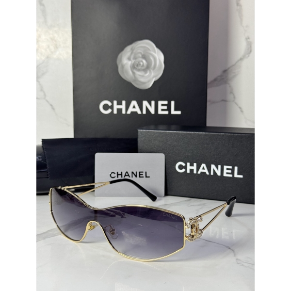 Lentes CHANEL — Ref. LF-L224-0024 con el packaging mostrado en la fotografía