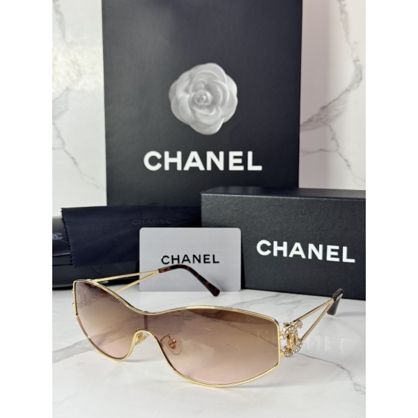 Lentes CHANEL — Ref. LF-L224-0026 con el packaging mostrado en la fotografía