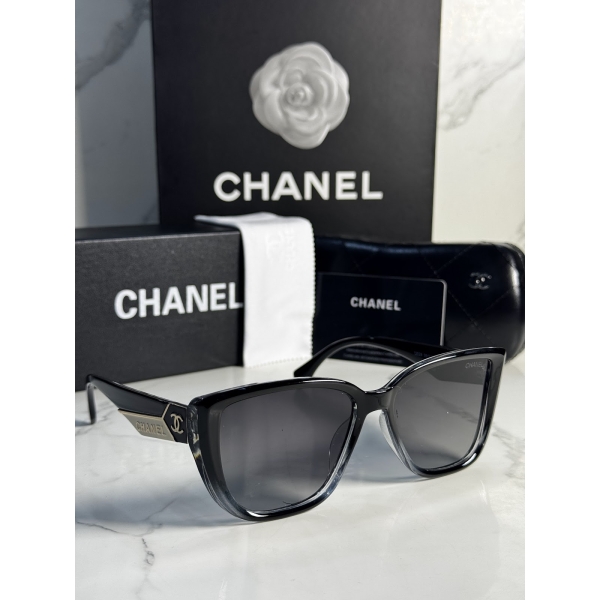 Lentes CHANEL — Ref. LF-L224-0072 con el packaging mostrado en la fotografía