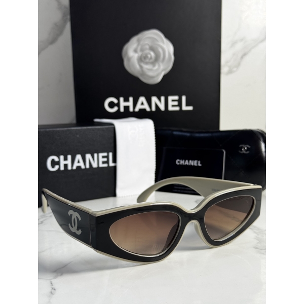 Lentes CHANEL — Ref. LF-L224-0085 con el packaging mostrado en la fotografía