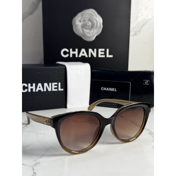 Lentes CHANEL — Ref. LF-L224-0096 con el packaging mostrado en la fotografía