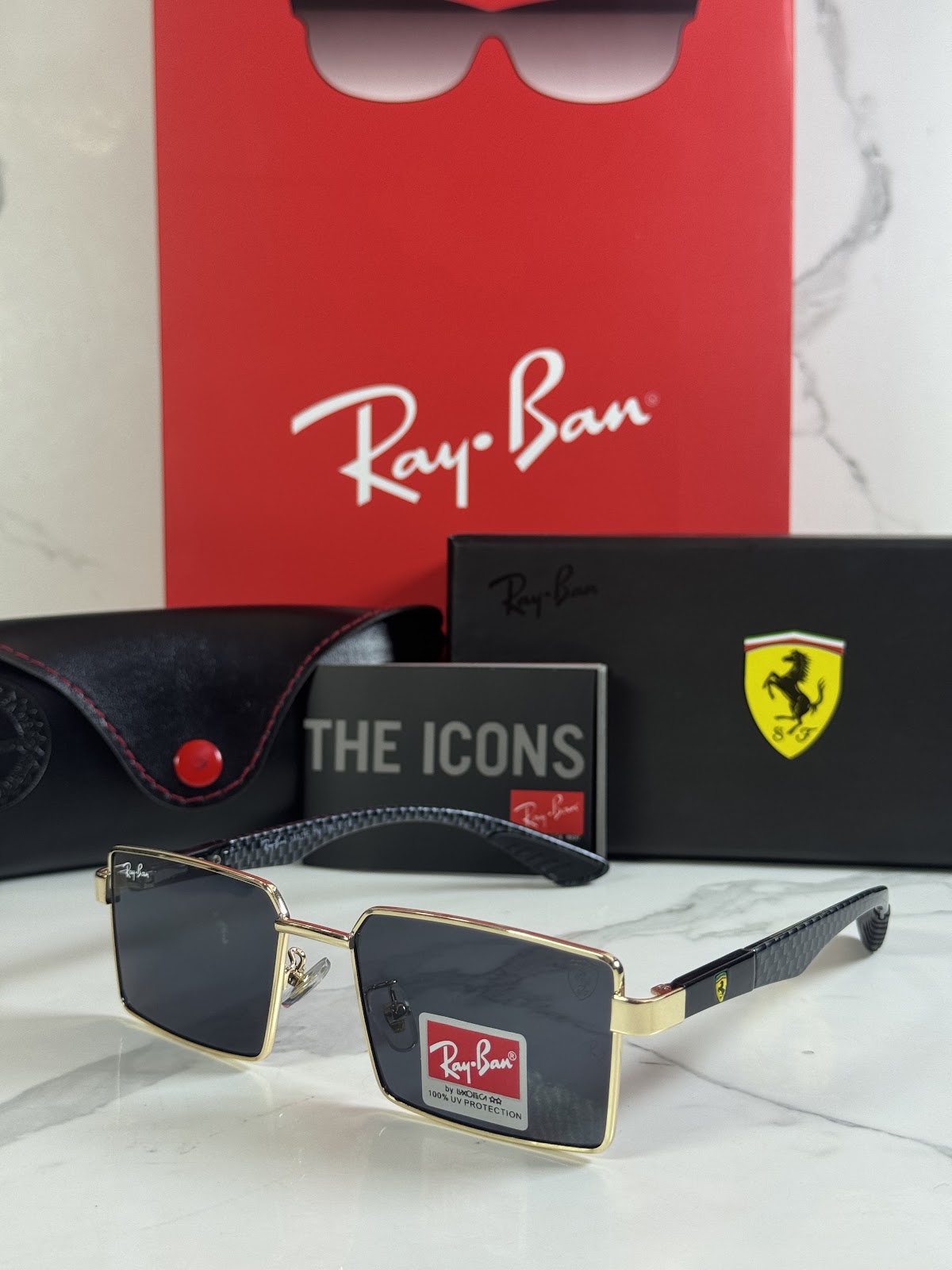 Lentes FERRARI — Ref. LF-L236-0030 con el packaging mostrado en la fotografía