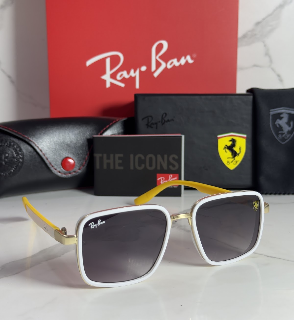 Lentes FERRARI — Ref. LF-L236-0056 con el packaging mostrado en la fotografía