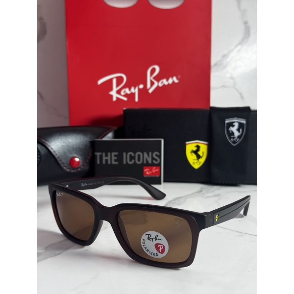 Lentes FERRARI — Ref. LF-L236-0100 con el packaging mostrado en la fotografía