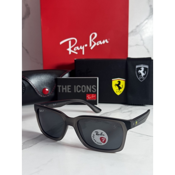 Lentes FERRARI — Ref. LF-L236-0104 con el packaging mostrado en la fotografía