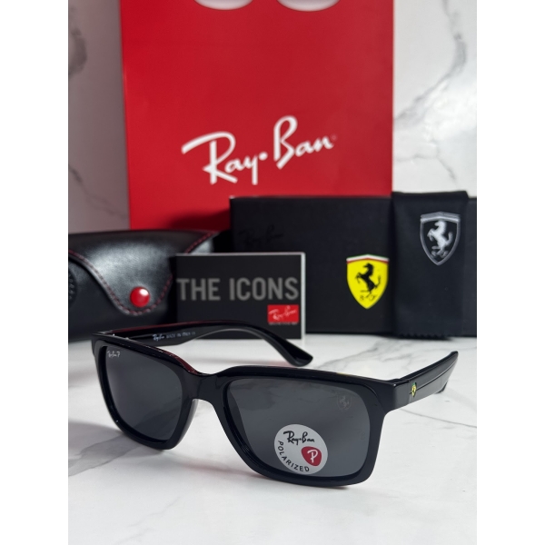 Lentes FERRARI — Ref. LF-L236-0105 con el packaging mostrado en la fotografía