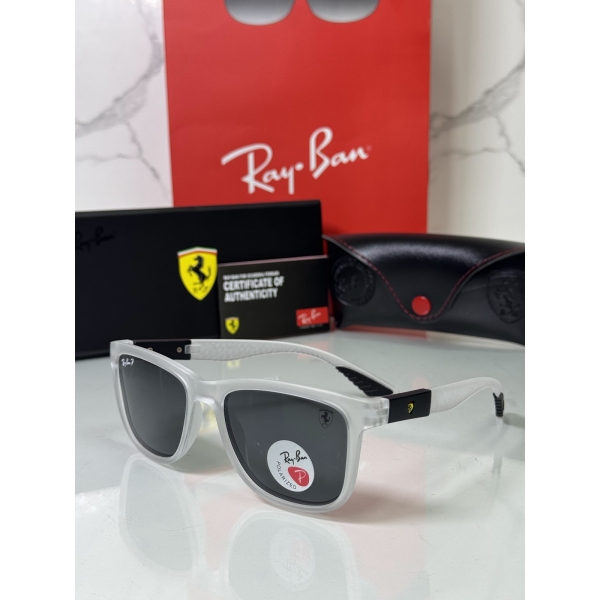 Lentes FERRARI — Ref. LF-L236-0127 con el packaging mostrado en la fotografía