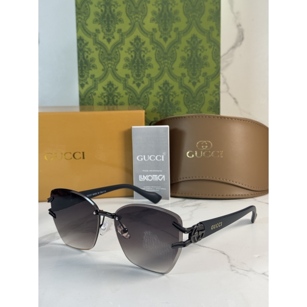 Lentes GUCCI — Ref. LF-L221-0008 con el packaging mostrado en la fotografía