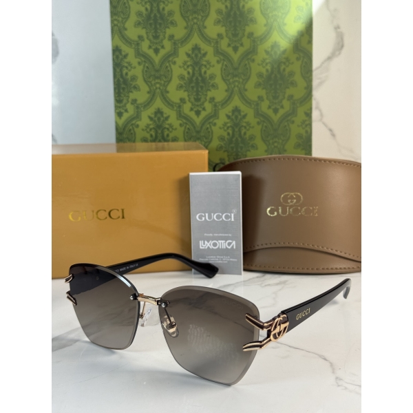 Lentes GUCCI — Ref. LF-L221-0015 con el packaging mostrado en la fotografía