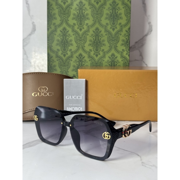 Lentes GUCCI — Ref. LF-L221-0019 con el packaging mostrado en la fotografía