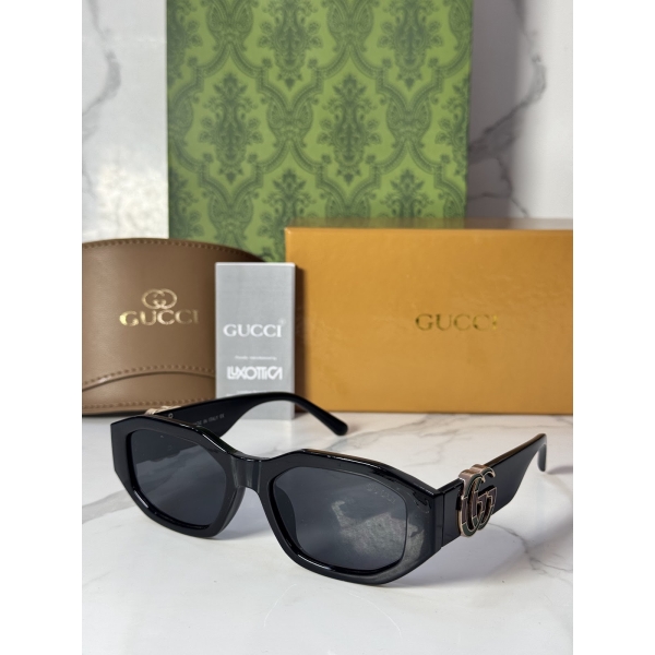 Lentes GUCCI — Ref. LF-L221-0027 con el packaging mostrado en la fotografía