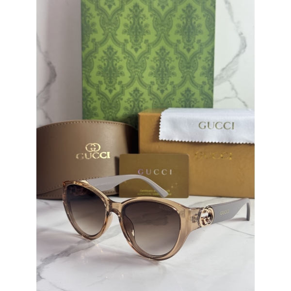 Lentes GUCCI — Ref. LF-L221-0032 con el packaging mostrado en la fotografía