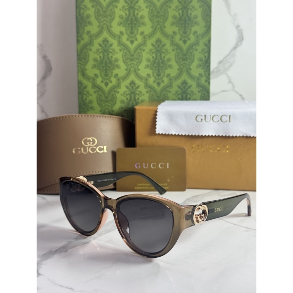 Lentes GUCCI — Ref. LF-L221-0033 con el packaging mostrado en la fotografía