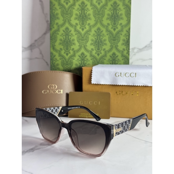 Lentes GUCCI — Ref. LF-L221-0038 con el packaging mostrado en la fotografía