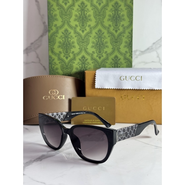 Lentes GUCCI — Ref. LF-L221-0040 con el packaging mostrado en la fotografía