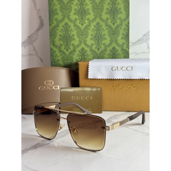 Lentes GUCCI — Ref. LF-L221-0043 con el packaging mostrado en la fotografía