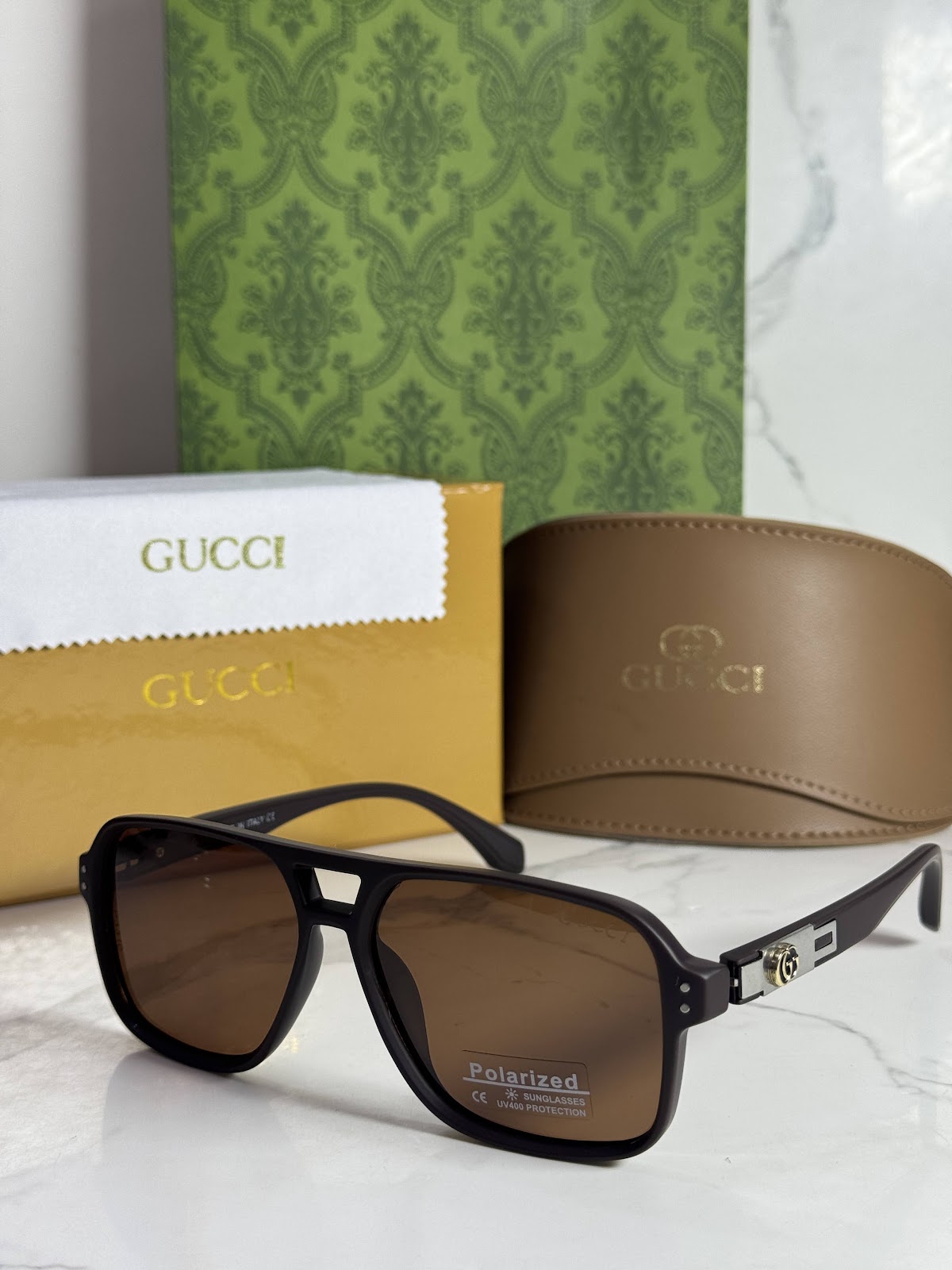 Lentes GUCCI — Ref. LF-L221-0053 con el packaging mostrado en la fotografía