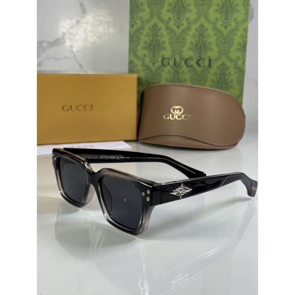 Lentes GUCCI — Ref. LF-L221-0057 con el packaging mostrado en la fotografía