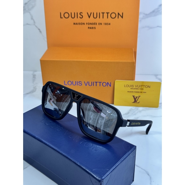 Lentes LOUIS VUITTON — Ref. LF-L225-0003 con el packaging mostrado en la fotografía