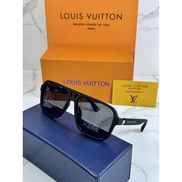 Lentes LOUIS VUITTON — Ref. LF-L225-0004 con el packaging mostrado en la fotografía