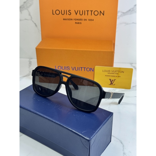 Lentes LOUIS VUITTON — Ref. LF-L225-0007 con el packaging mostrado en la fotografía