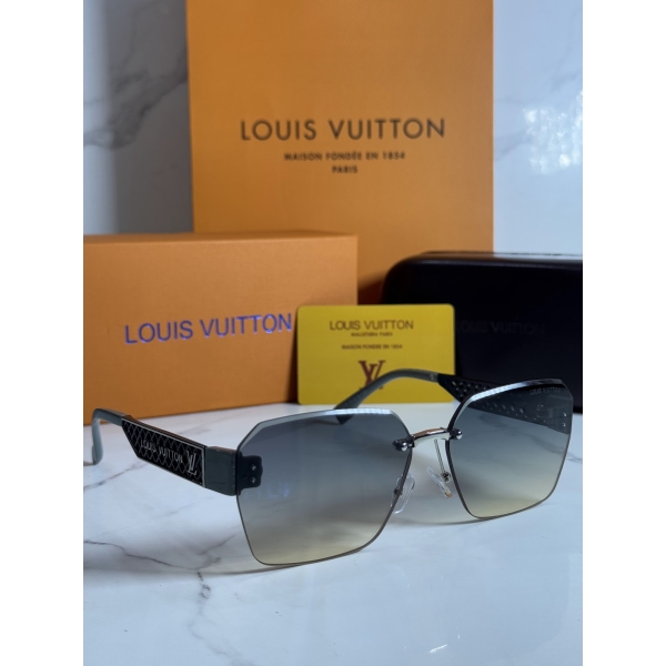 Lentes LOUIS VUITTON — Ref. LF-L225-0048 con el packaging mostrado en la fotografía