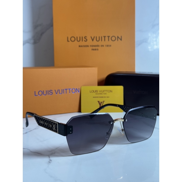 Lentes LOUIS VUITTON — Ref. LF-L225-0050 con el packaging mostrado en la fotografía