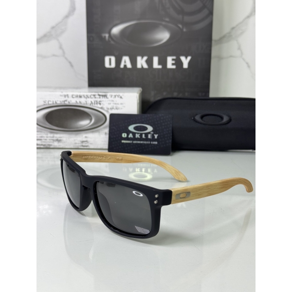 Lentes OAKLEY — Ref. LF-L235-0147 con el packaging mostrado en la fotografía