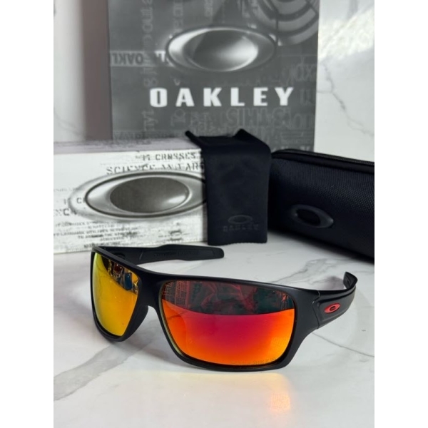 Lentes OAKLEY — Ref. LF-L235-0167 con el packaging mostrado en la fotografía
