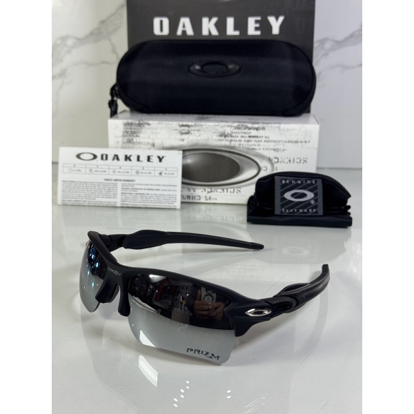 Lentes OAKLEY — Ref. LF-L235-0315 con el packaging mostrado en la fotografía