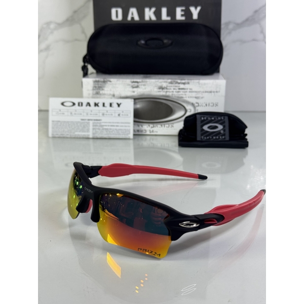 Lentes OAKLEY — Ref. LF-L235-0319 con el packaging mostrado en la fotografía