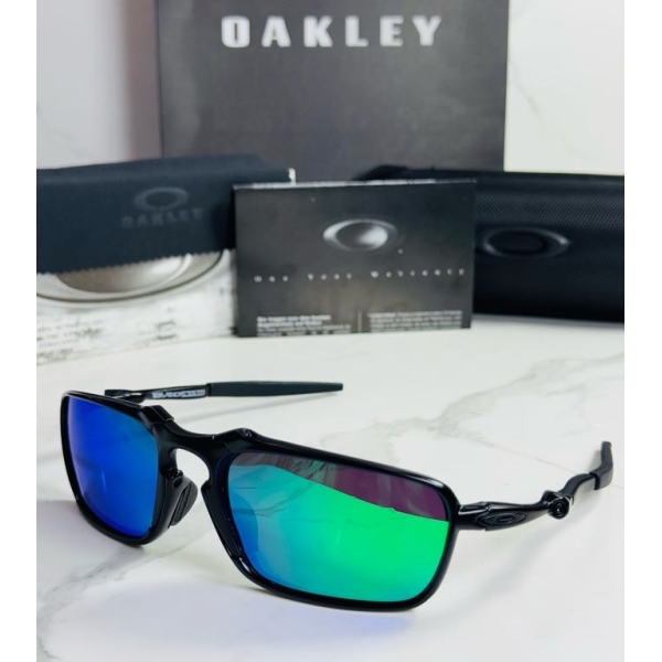Lentes OAKLEY — Ref. LF-L235-0420 con el packaging mostrado en la fotografía