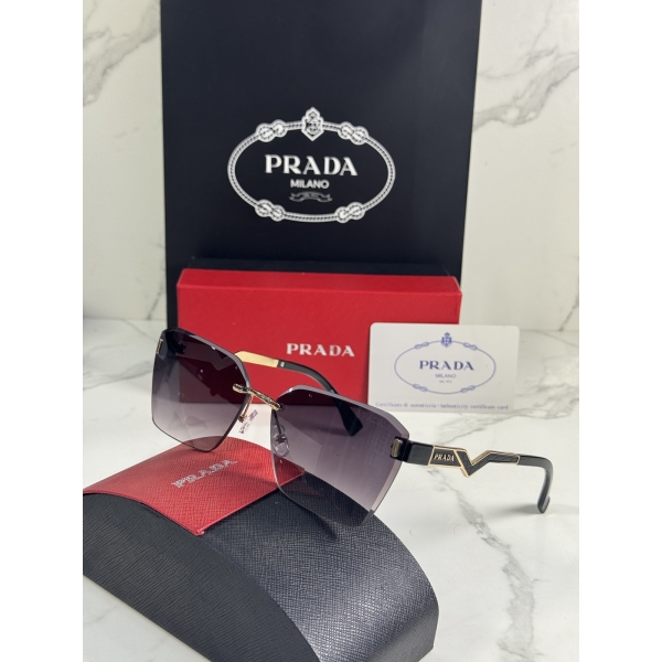 Lentes PRADA — Ref. LF-L227-0004 con el packaging mostrado en la fotografía