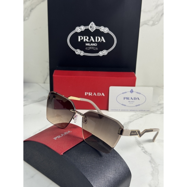 Lentes PRADA — Ref. LF-L227-0005 con el packaging mostrado en la fotografía