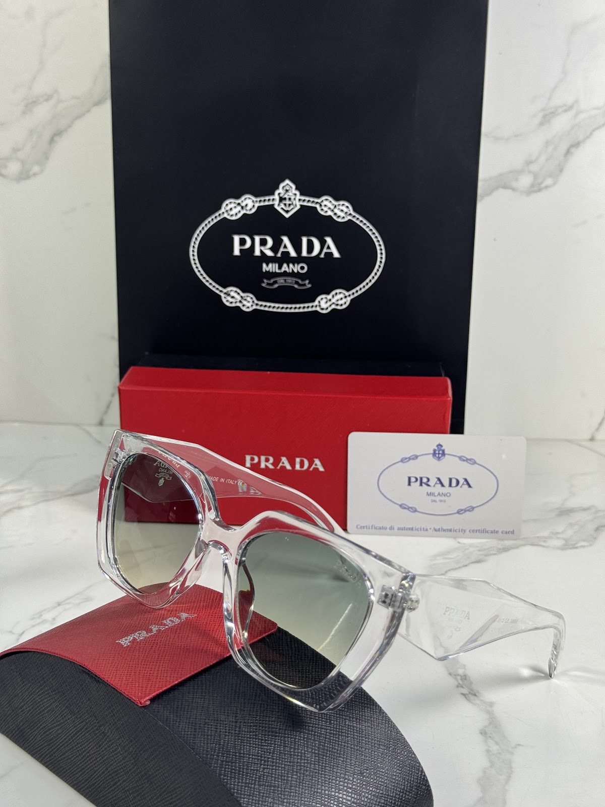 Lentes PRADA — Ref. LF-L227-0018 con el packaging mostrado en la fotografía