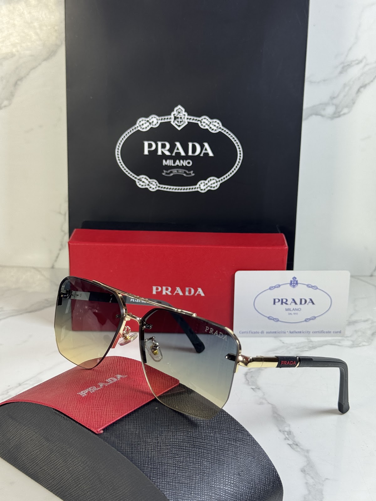 Lentes PRADA — Ref. LF-L227-0036 con el packaging mostrado en la fotografía