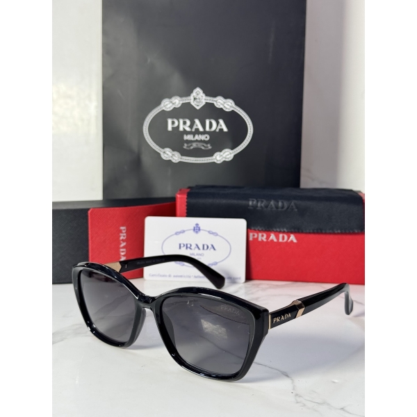 Lentes PRADA — Ref. LF-L227-0060 con el packaging mostrado en la fotografía