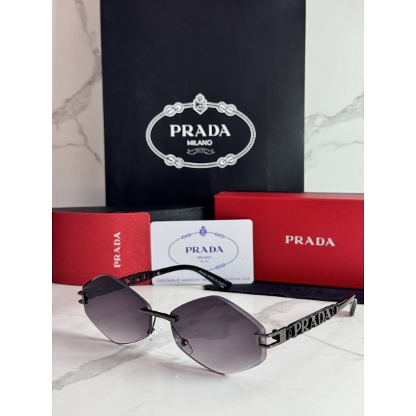 Lentes PRADA — Ref. LF-L227-0082 con el packaging mostrado en la fotografía