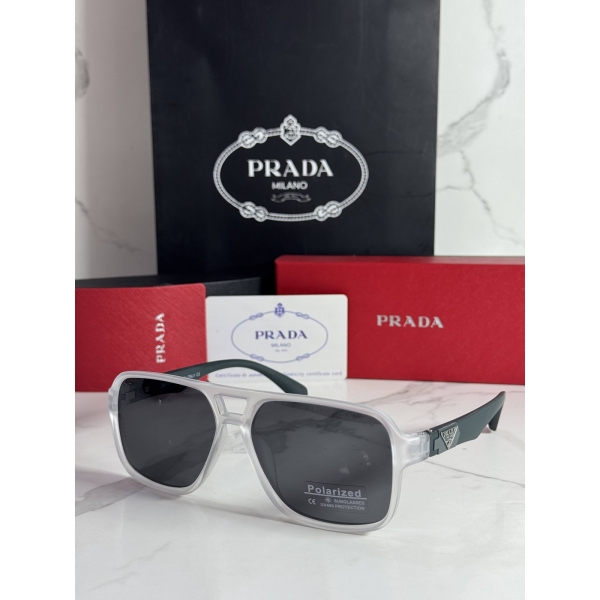 Lentes PRADA — Ref. LF-L227-0101 con el packaging mostrado en la fotografía