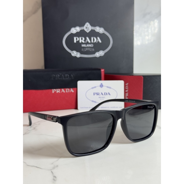 Lentes PRADA — Ref. LF-L227-0104 con el packaging mostrado en la fotografía