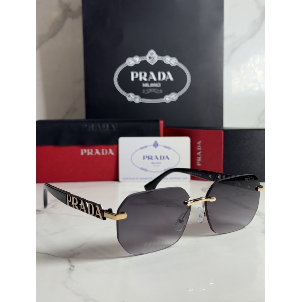 Lentes PRADA — Ref. LF-L227-0127 con el packaging mostrado en la fotografía