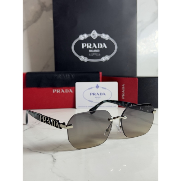 Lentes PRADA — Ref. LF-L227-0129 con el packaging mostrado en la fotografía